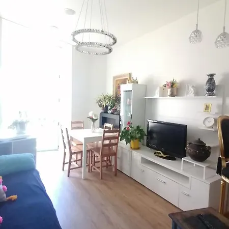 Inmejorable En El Puerto Deportivo A 1 Minuto De La Playa. Pleno Centro Апартаменти *