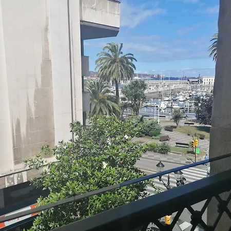 Inmejorable En El Puerto Deportivo A 1 Minuto De La Playa. Pleno Centro *